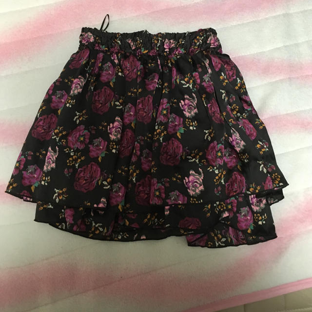 HONEYS(ハニーズ)のハニーズ☆花柄 スカート レディースのスカート(ミニスカート)の商品写真
