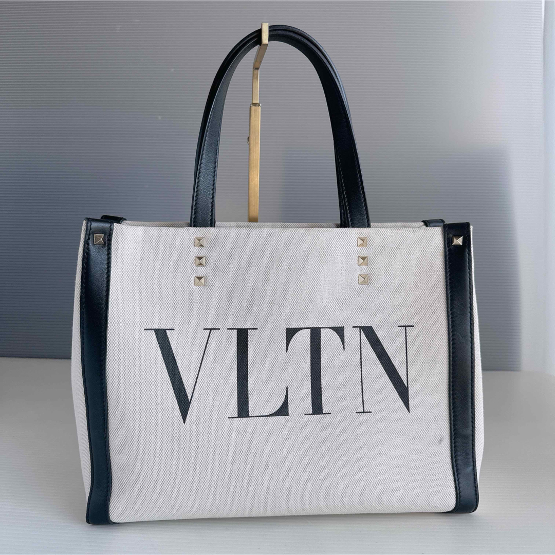VALENTINO - VALENTINO ヴァレンティノ トートバッグ VALENTINO - VALENTINO ヴァレンティノ トートバッグ