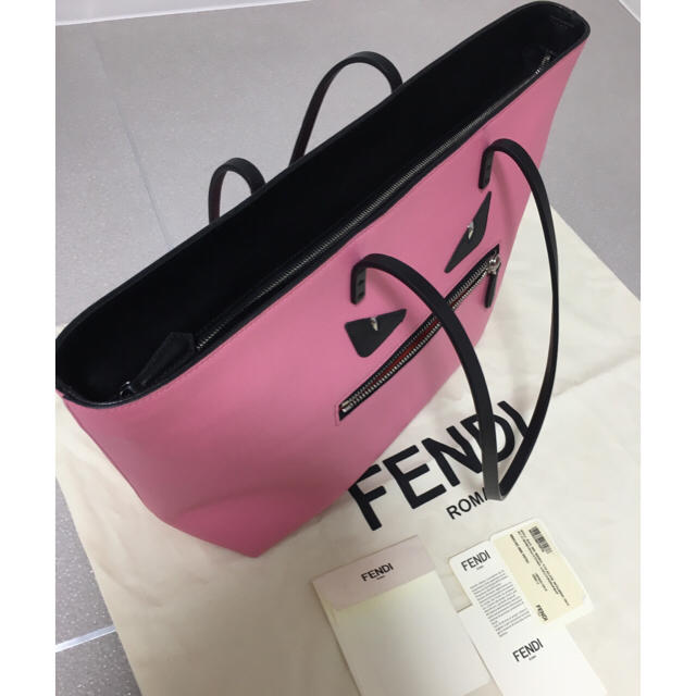 FENDI(フェンディ)のFENDI モンスター トートバッグ(国内直営店販売価格160,920円) レディースのバッグ(トートバッグ)の商品写真