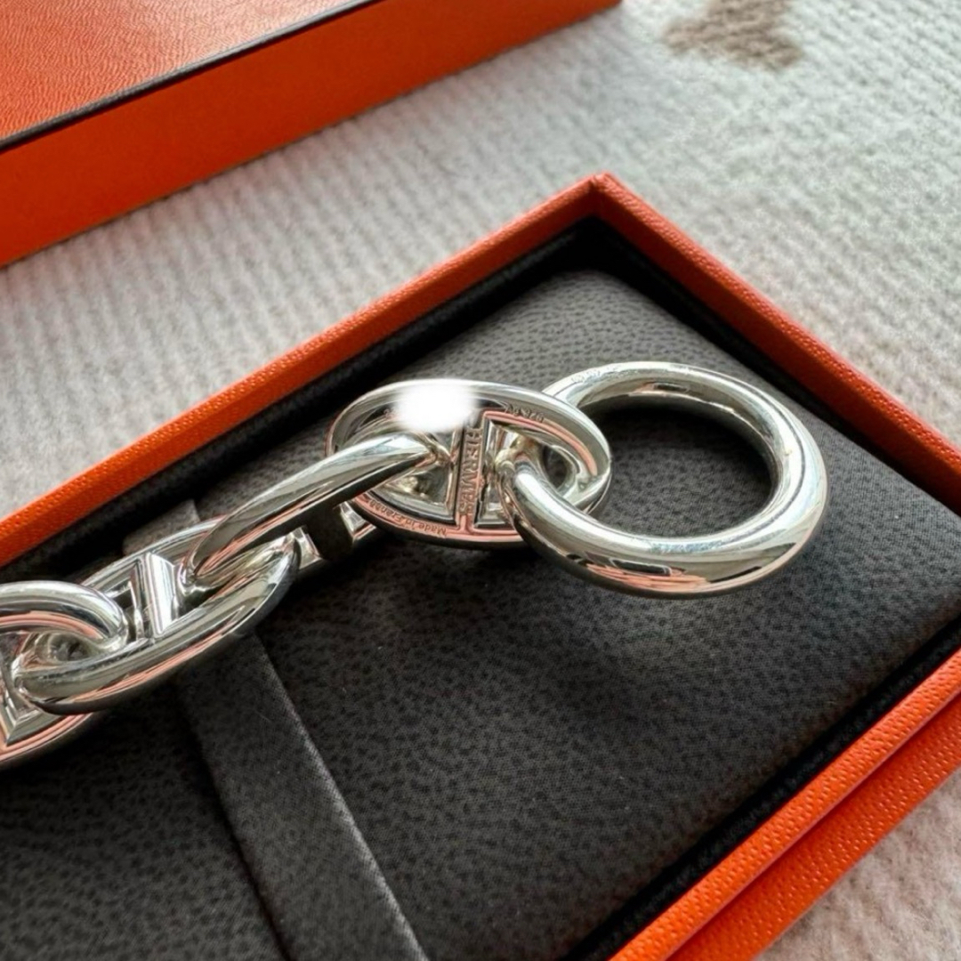 HERMES - 新品未使用 シェーヌダンクル GM14コマ エルメス ブレスレット シルバーの通販 by ブランド専売アカウント|エルメスならラクマ HERMES - 新品未使用 シェーヌダンクル GM14コマ エルメス ブレスレット シルバーの通販 by ブランド専売アカウント|エルメスならラクマ