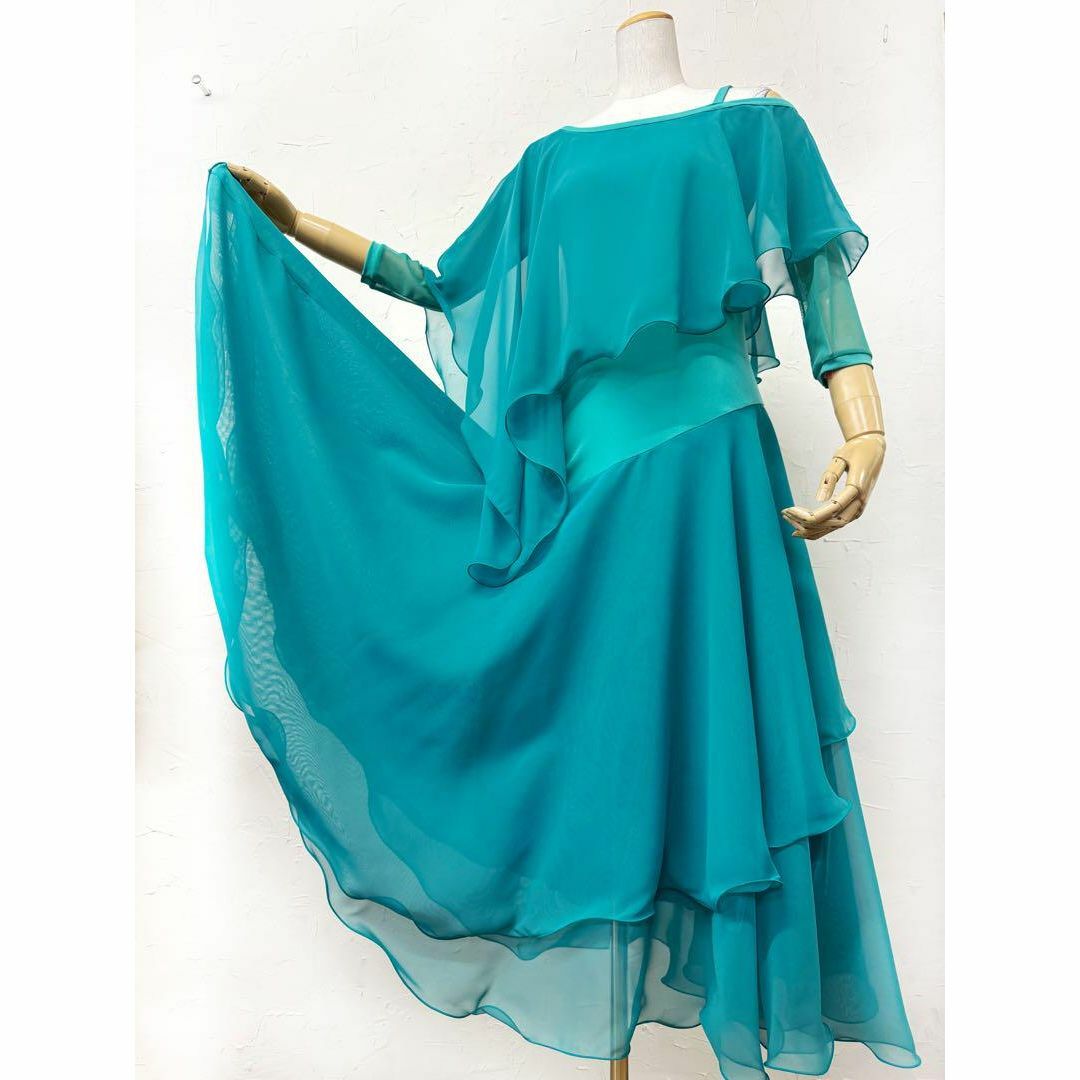 お呼ばれ】新品シフォンジョーゼットターコイズ ワンピース お呼ばれ】新品シフォンジョーゼットターコイズ ワンピース
