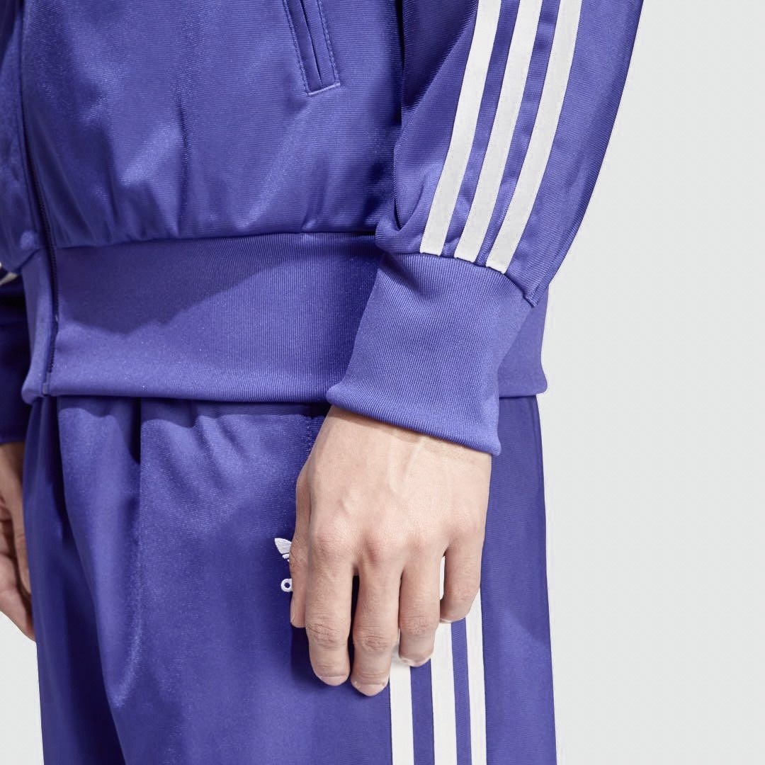 adidas Originals - 新品 アディダス クラシックス ファイヤー adidas Originals - 新品 アディダス クラシックス ファイヤー