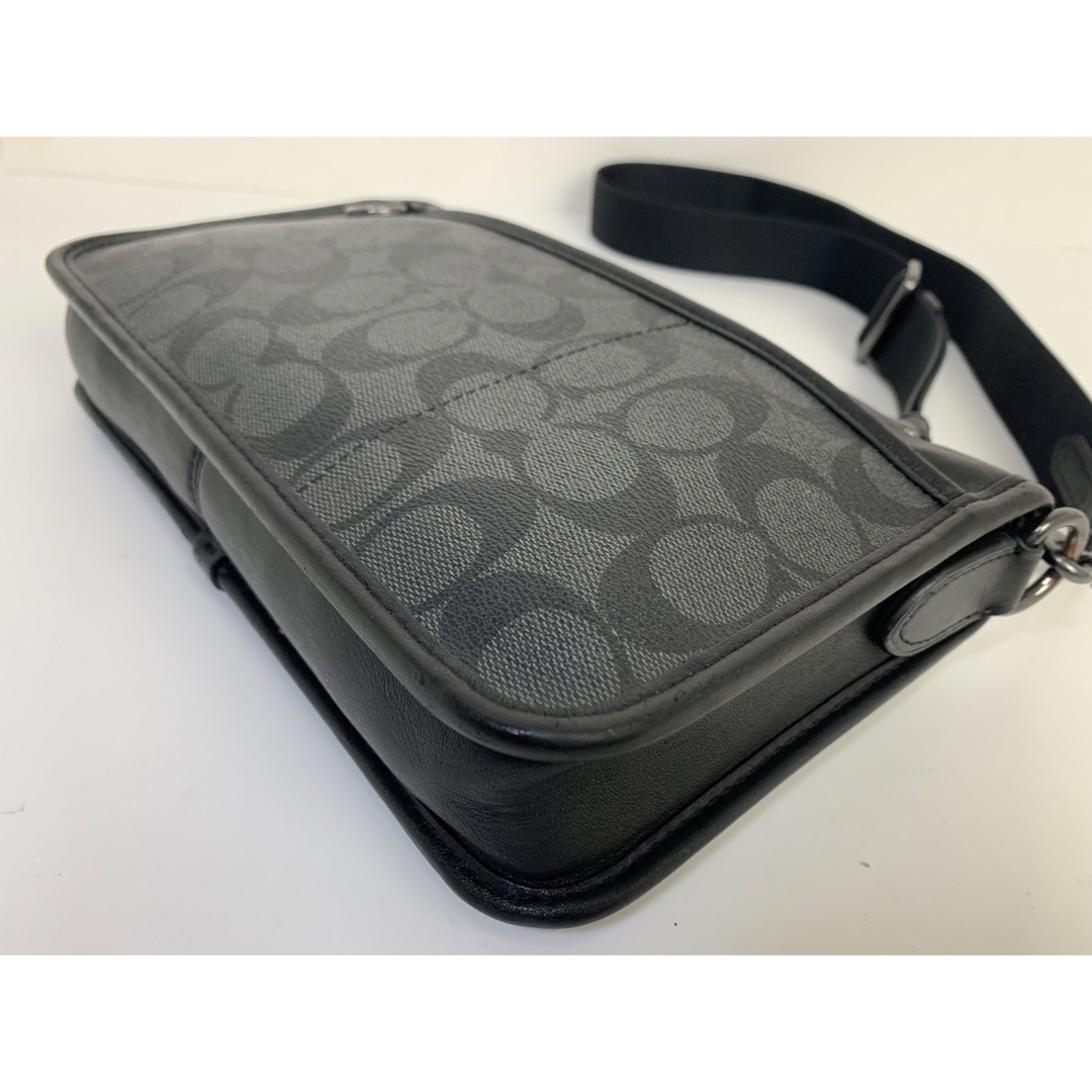 COACH - 美品☆ コーチ メンズ COACH シグネチャー ショルダー COACH - 美品☆ コーチ メンズ COACH シグネチャー ショルダー
