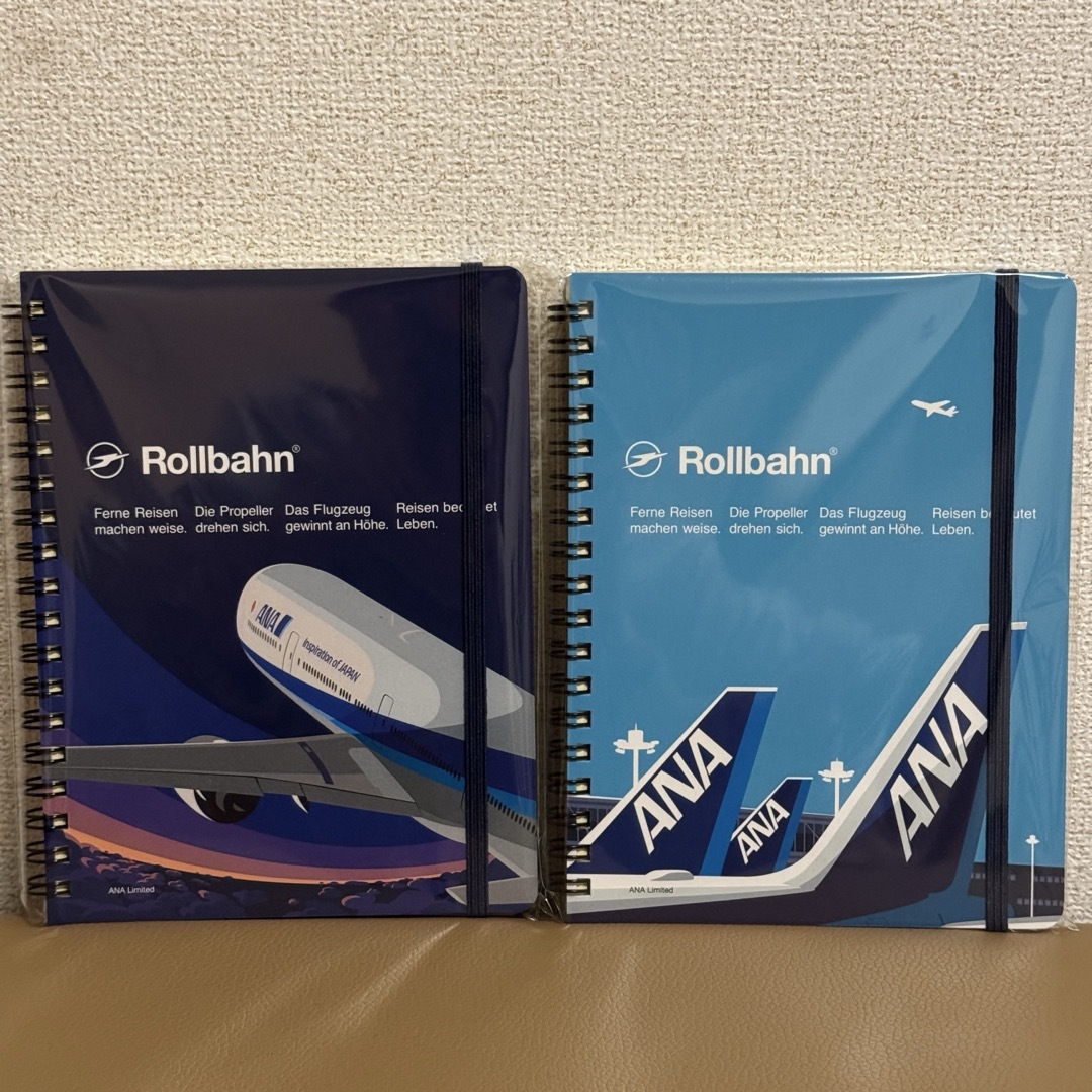ANA(全日本空輸)(エーエヌエー(ゼンニッポンクウユ))のANA デザイン Rollbahn ロルバーンノート インテリア/住まい/日用品の文房具(ノート/メモ帳/ふせん)の商品写真