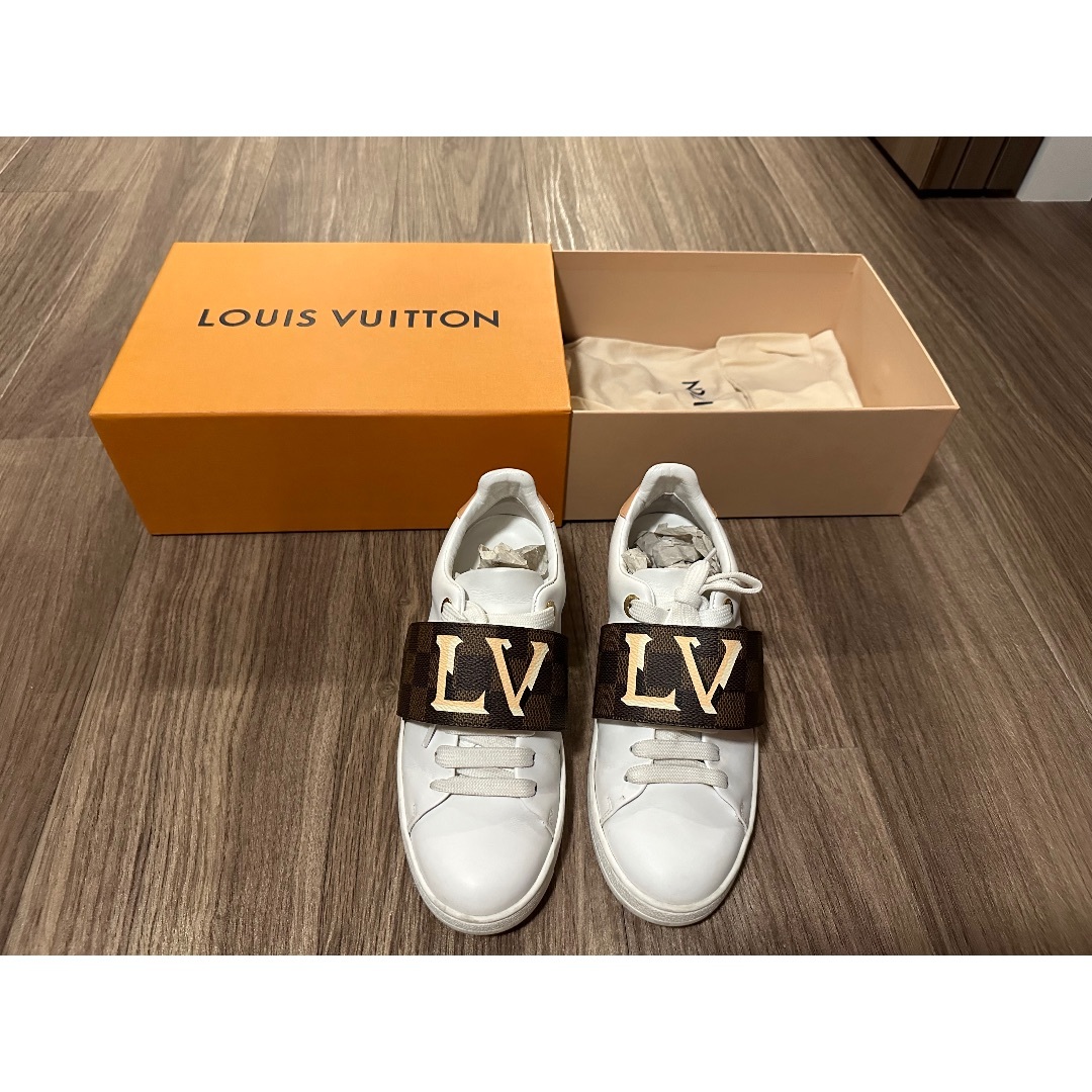 Louis Vuitton ホワイトスニーカー