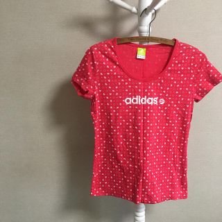 アディダス(adidas)のadidas Tシャツ(Tシャツ(半袖/袖なし))