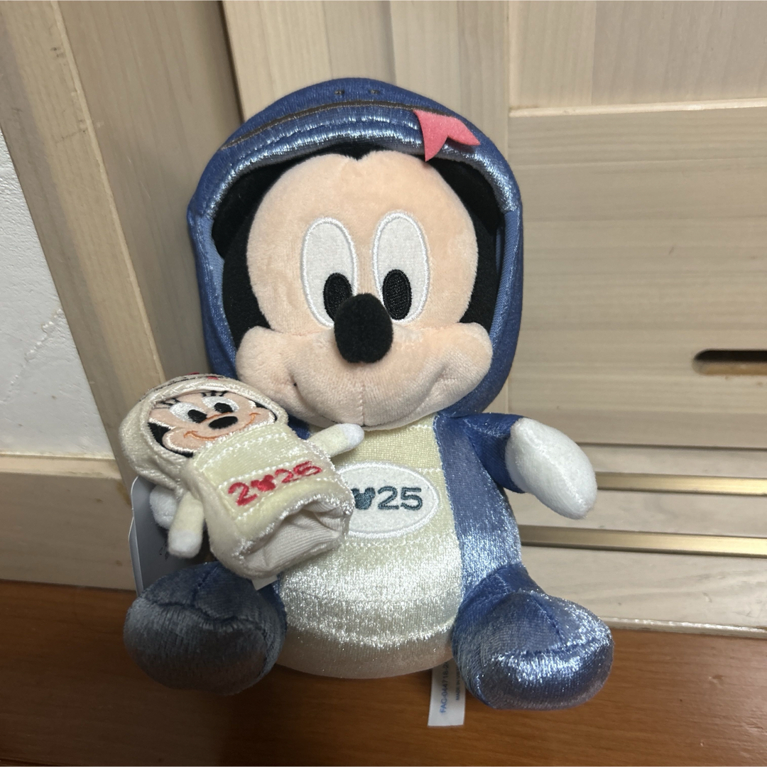 ミッキーマウス(ミッキーマウス)の新品タグ付 ミッキー ディズニー ぬいぐるみ 干支 巳年 2025 エンタメ/ホビーのおもちゃ/ぬいぐるみ(キャラクターグッズ)の商品写真