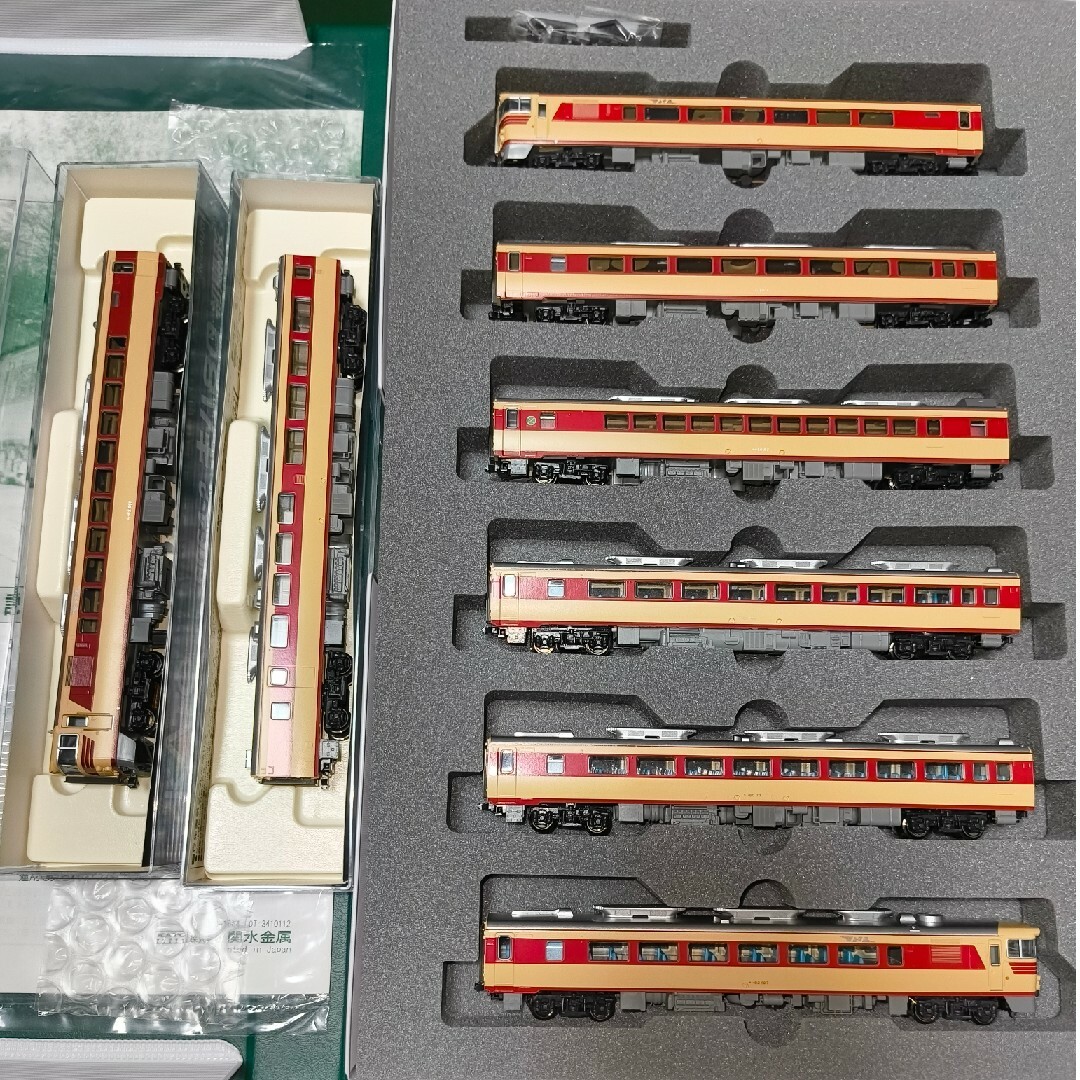 Nゲージ KATO キハ82系特急形 ディーゼルカー 6両基本セットと他 Nゲージ KATO キハ82系特急形 ディーゼルカー 6両基本セットと他