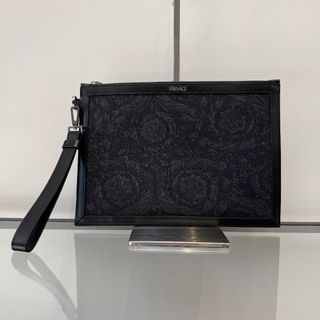 VERSACE(セカンドバッグ/クラッチバッグ)のフリマアイテム一覧 VERSACE(セカンドバッグ/クラッチバッグ)のフリマアイテム一覧