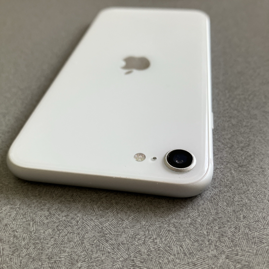 iPhone SE 第2世代 64GB ホワイト iPhone SE 第2世代 64GB ホワイト