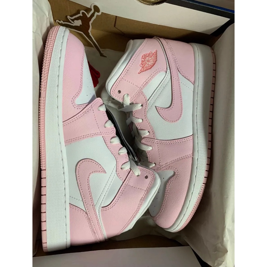 24.5cm【新品】NIKE GS AIR JORDAN 1 MID ピンク 24.5cm【新品】NIKE GS AIR JORDAN 1 MID ピンク