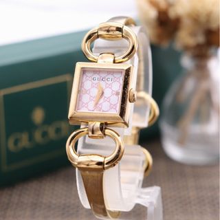 GUCCI(腕時計 ・ ゴールド/金色系)のフリマアイテム一覧 GUCCI(腕時計 ・ ゴールド/金色系)のフリマアイテム一覧