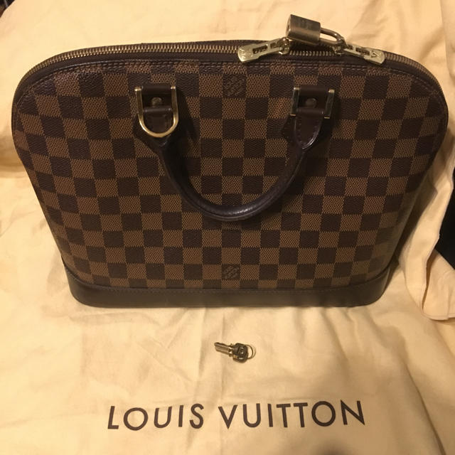 LOUIS VUITTON  ダミエ アルマ