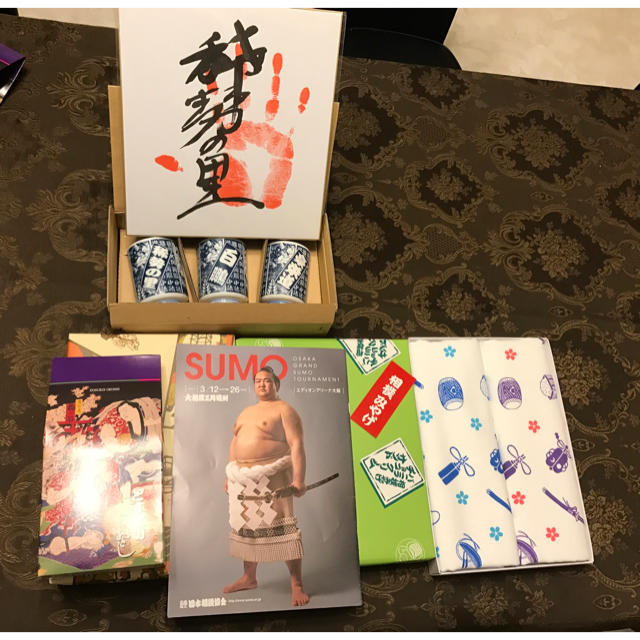 大相撲 升席 お土産セット チケットのスポーツ(相撲/武道)の商品写真