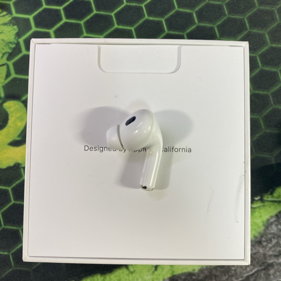 Apple AirPods Pro 第2世代a2698右耳lightning充電 Apple AirPods Pro 第2世代a2698右耳lightning充電
