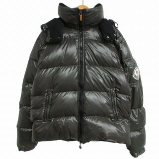 MONCLER(ダウンジャケット ・ グリーン・カーキ/緑色系)の MONCLER(ダウンジャケット ・ グリーン・カーキ/緑色系)の