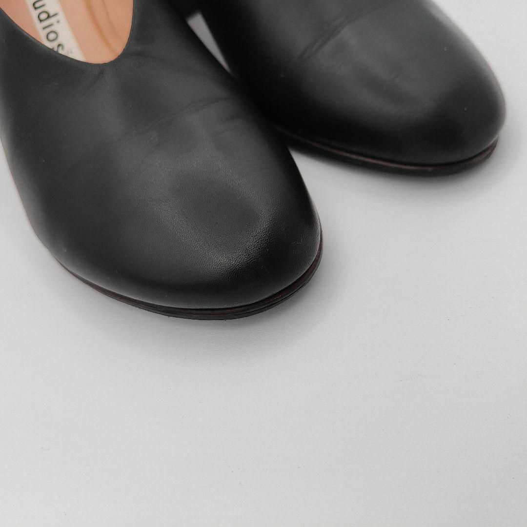 Acne Studious チャンキーヒール パンプス ブラック ブイカット Acne Studious チャンキーヒール パンプス ブラック ブイカット