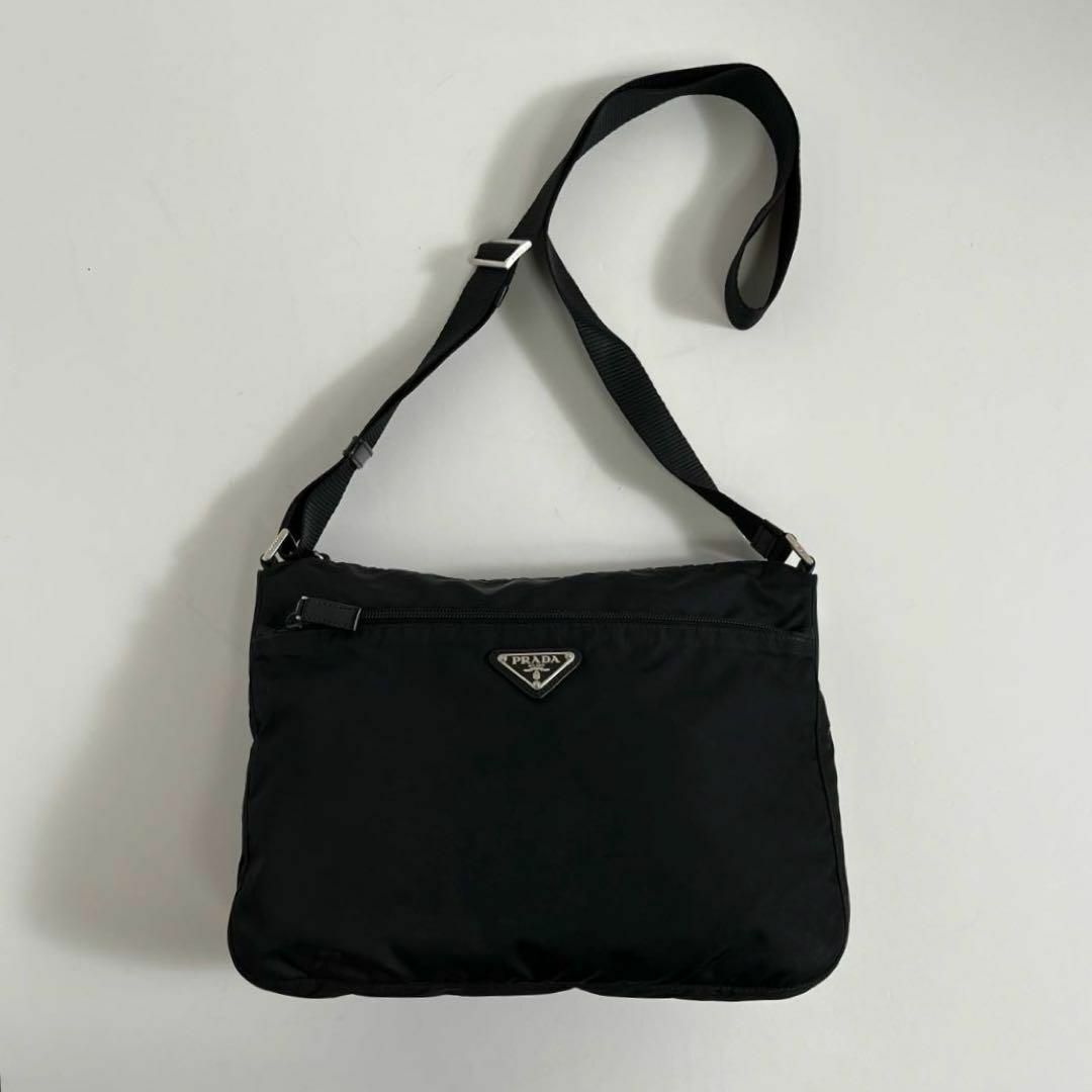 PRADA ショルダーバッグ カメラバッグ 三角プレート ナイロン PRADA ショルダーバッグ カメラバッグ 三角プレート ナイロン