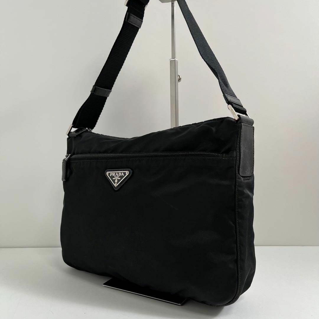 PRADA ショルダーバッグ カメラバッグ 三角プレート ナイロン PRADA ショルダーバッグ カメラバッグ 三角プレート ナイロン