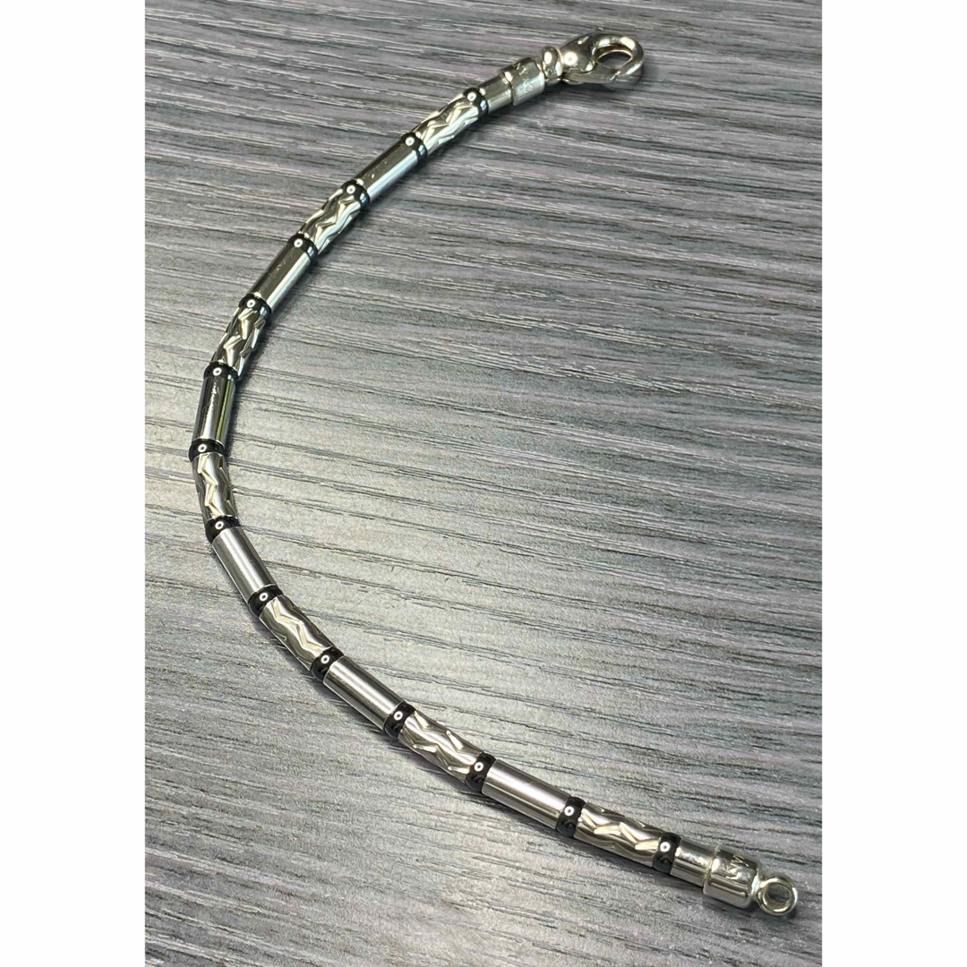 TIFFANY シルバー+ヘマタイト アズテックジグザグ ブレスレット TIFFANY シルバー+ヘマタイト アズテックジグザグ ブレスレット