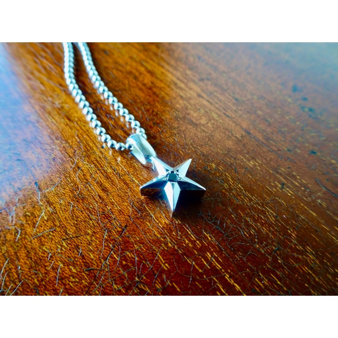 仁尾彫金『一つ星ブラックダイヤ、立体スターペンダント』ハンドメイド367