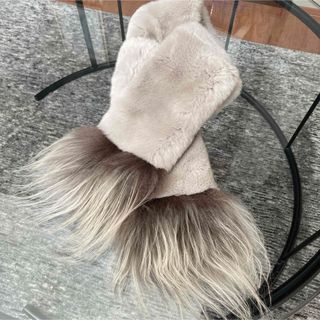 S Max Mara(マフラー/ショール)のフリマアイテム一覧 S Max Mara(マフラー/ショール)のフリマアイテム一覧