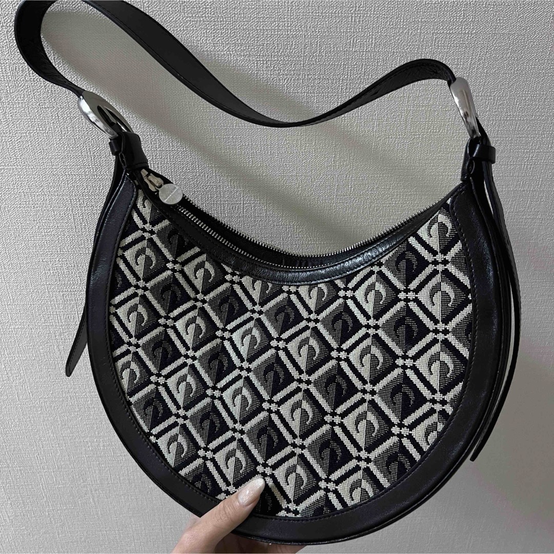 未使用級】MONCLER モンクレール Caradocトートバッグ 金ロゴ 黒 未使用級】MONCLER モンクレール Caradocトートバッグ 金ロゴ 黒