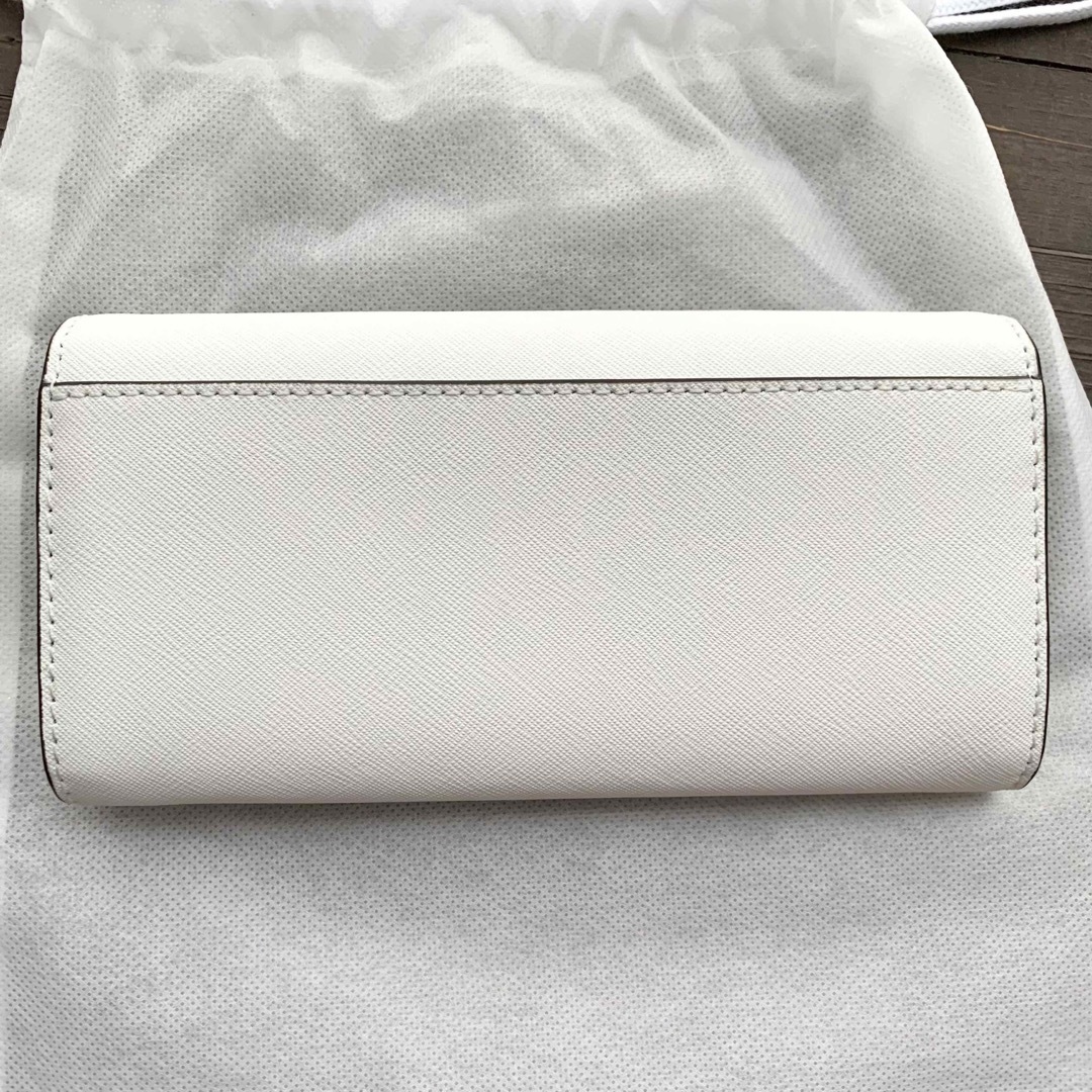 MICHAEL KORS - 新品未使用 マイケルコース 長財布 フラップ 白 MICHAEL KORS - 新品未使用 マイケルコース 長財布 フラップ 白