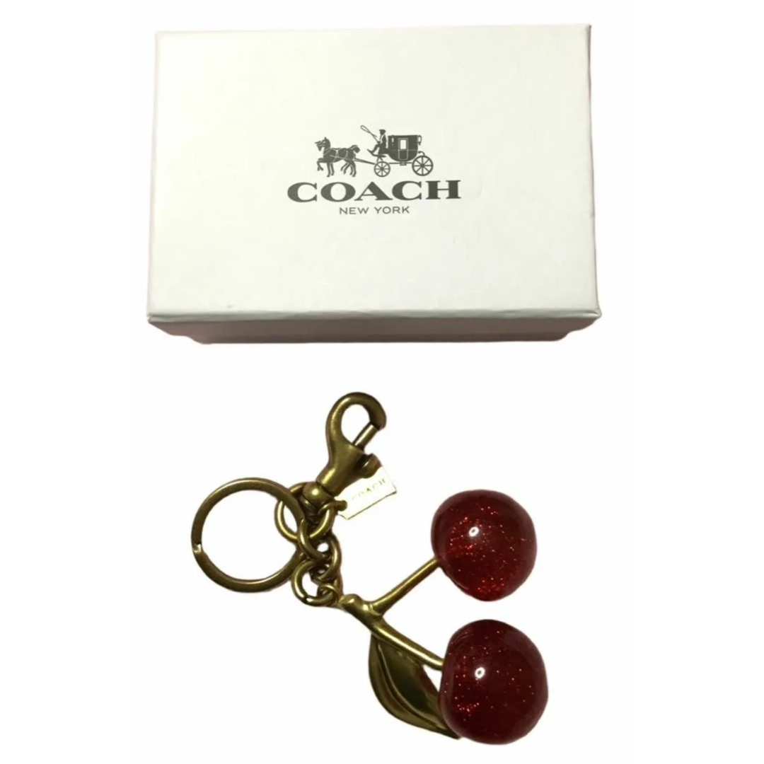 COACH - COACH コーチチェリー さくらんぼキーホルダー COACH - COACH コーチチェリー さくらんぼキーホルダー