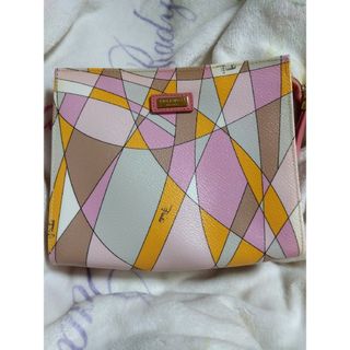 EMILIO PUCCI(ポーチ)のフリマアイテム一覧 EMILIO PUCCI(ポーチ)のフリマアイテム一覧