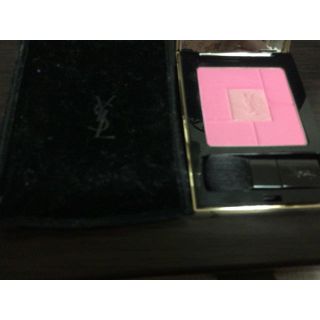 イヴサンローランボーテ(Yves Saint Laurent Beaute)のイヴサンローラン ブラッシュヴォリュプテ ♡4(チーク)