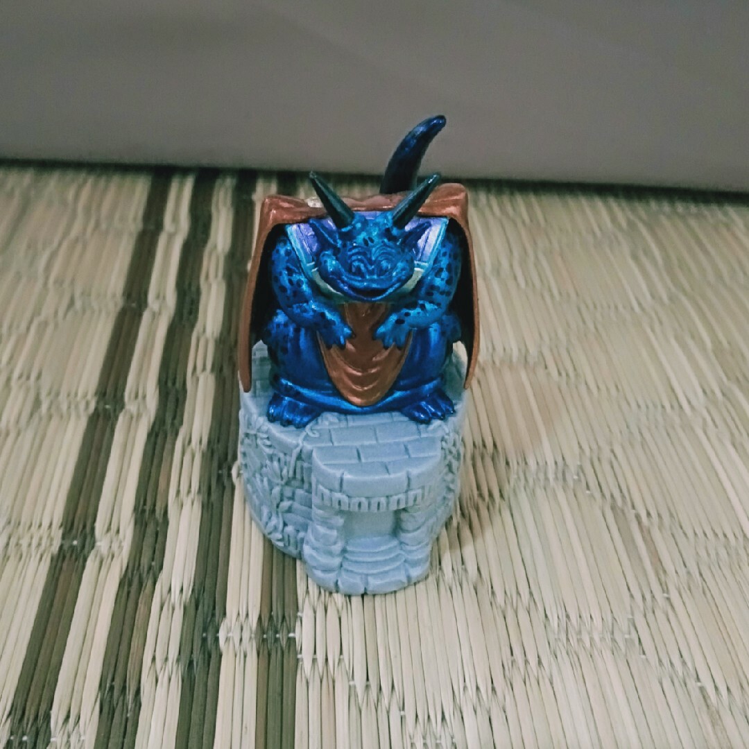 ドラゴンクエスト ボトルキャップ 3体の通販 by こうちゃん's ドラゴンクエスト ボトルキャップ 3体の通販 by こうちゃん's