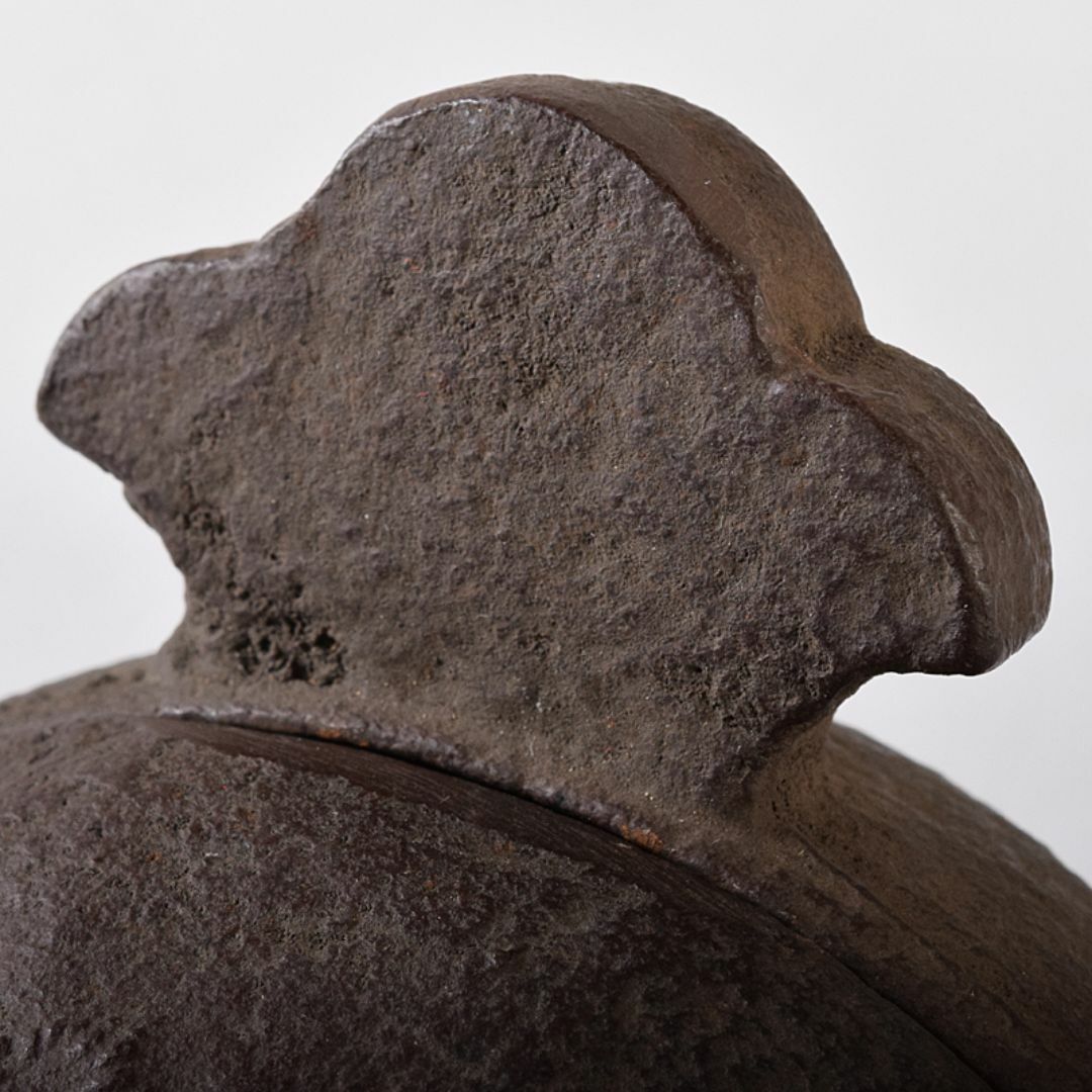 時代金工 古鉄 山水刻 小槌 香炉 共箱 V R8204 時代金工 古鉄 山水刻 小槌 香炉 共箱 V R8204