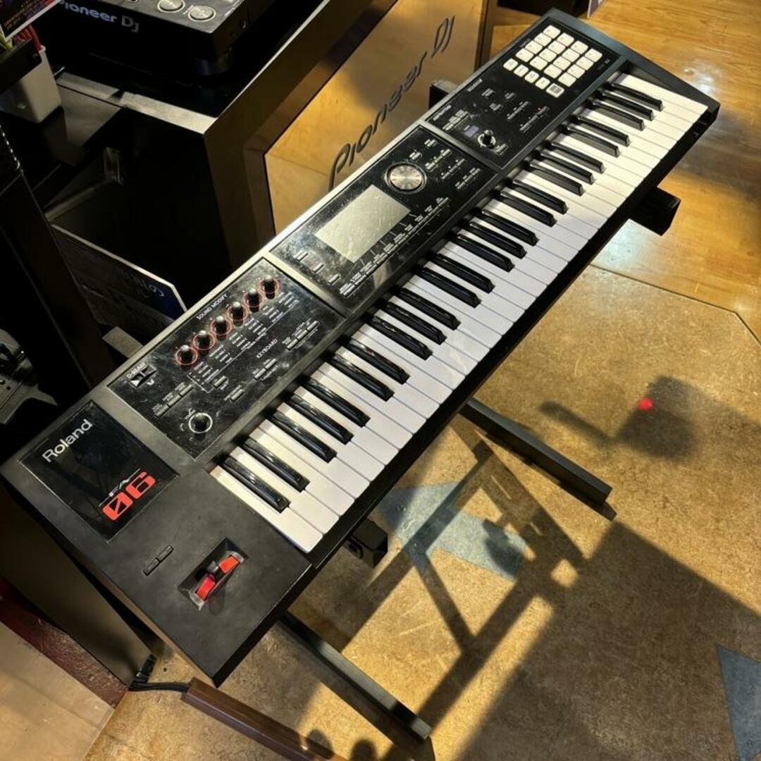 Roland - Roland(ローランド)/FA-06(楽曲制作の強い味方 Roland - Roland(ローランド)/FA-06(楽曲制作の強い味方
