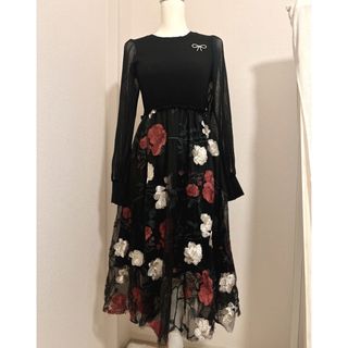 ドレス　ワンピース　刺繍