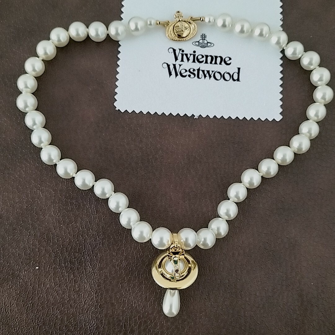 Vivienne Westwood - ヴィヴィアンウエストウッド 立体オーブ Vivienne Westwood - ヴィヴィアンウエストウッド 立体オーブ
