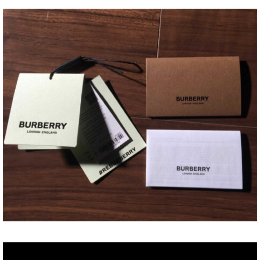 BURBERRY(バーバリー)のBurberry タグ レディースのトップス(Tシャツ(長袖/七分))の商品写真
