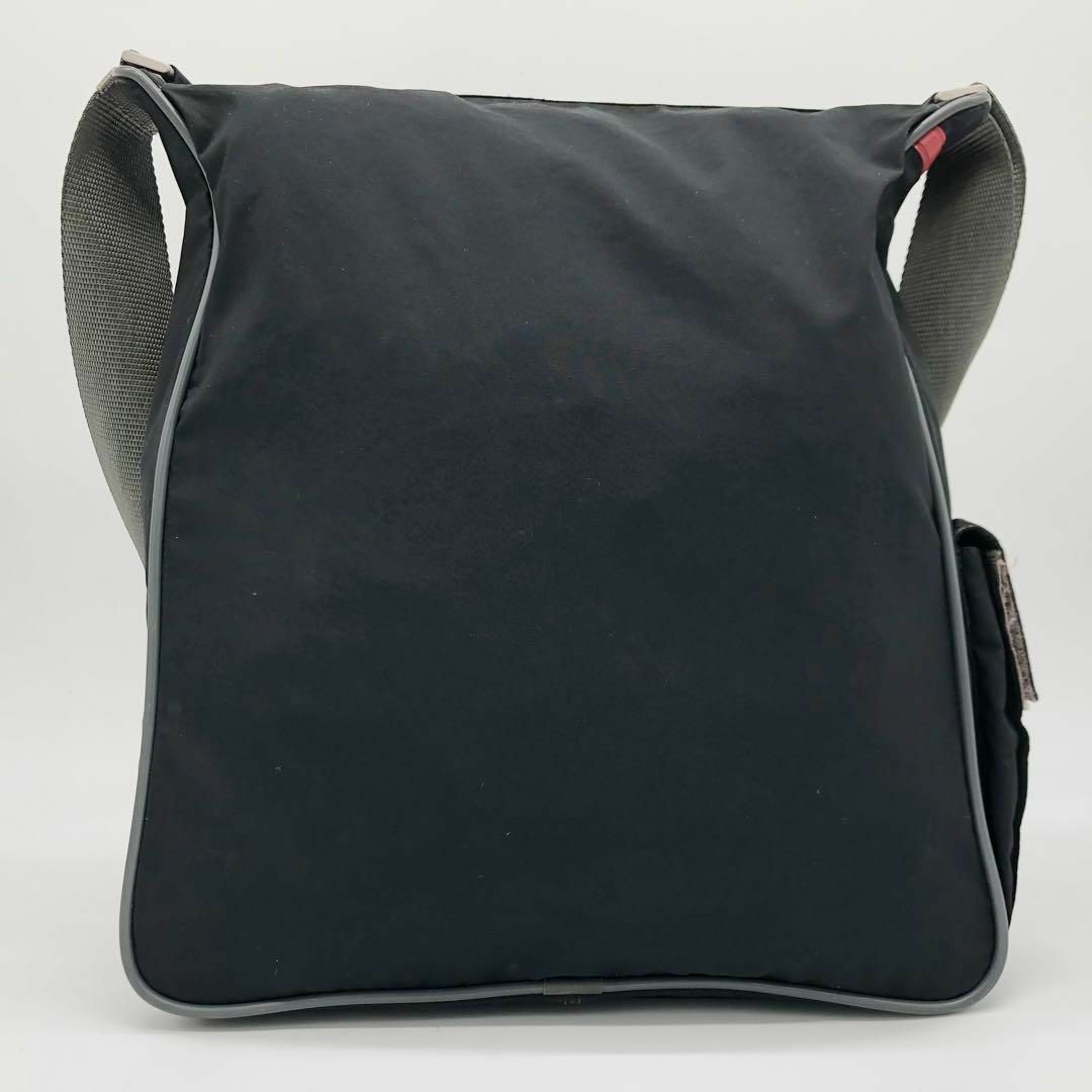 美品✨】PRADA SPORT ショルダーバッグ ナイロン サイドポケット付き 美品✨】PRADA SPORT ショルダーバッグ ナイロン サイドポケット付き