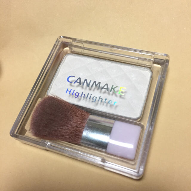 CANMAKE(キャンメイク)のCANMAKE ハイライター 01 コスメ/美容のベースメイク/化粧品(フェイスカラー)の商品写真