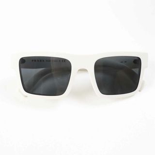 PRADA(ホワイト/白色系)のフリマアイテム一覧 PRADA(ホワイト/白色系)のフリマアイテム一覧
