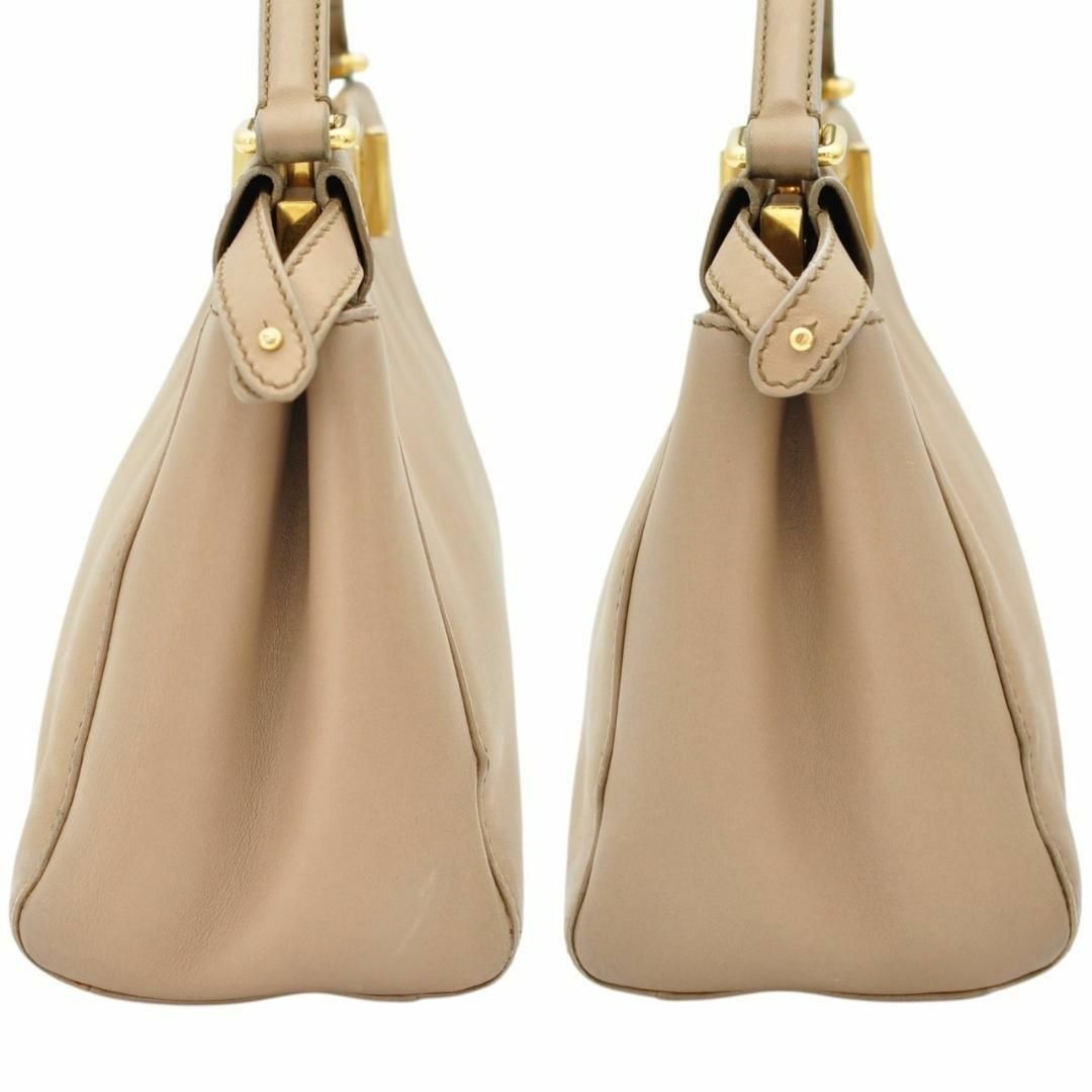 FENDI - Fendi ミニ ピーカブー ベージュ レザー 2way FENDI - Fendi ミニ ピーカブー ベージュ レザー 2way