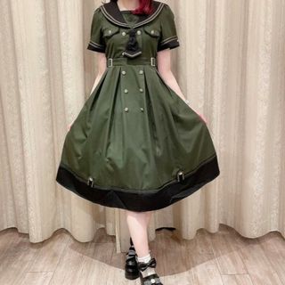 Amavel(ワンピース ・ グリーン・カーキ/緑色系)のフリマ Amavel(ワンピース ・ グリーン・カーキ/緑色系)のフリマ