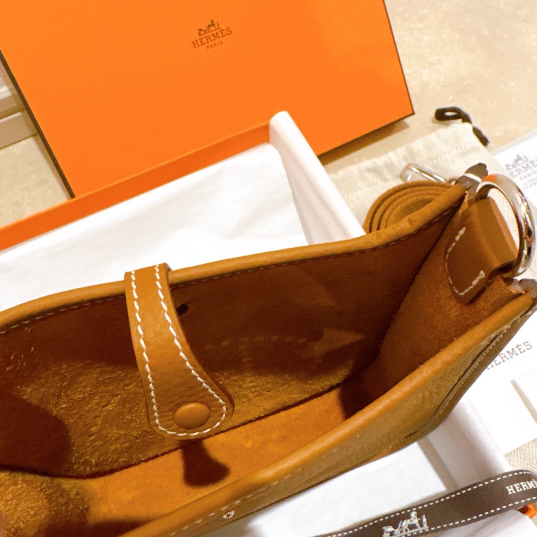 HERMES - 新品未使用 エルメス ミニエブリンtpm ゴールド W刻 85 HERMES - 新品未使用 エルメス ミニエブリンtpm ゴールド W刻 85