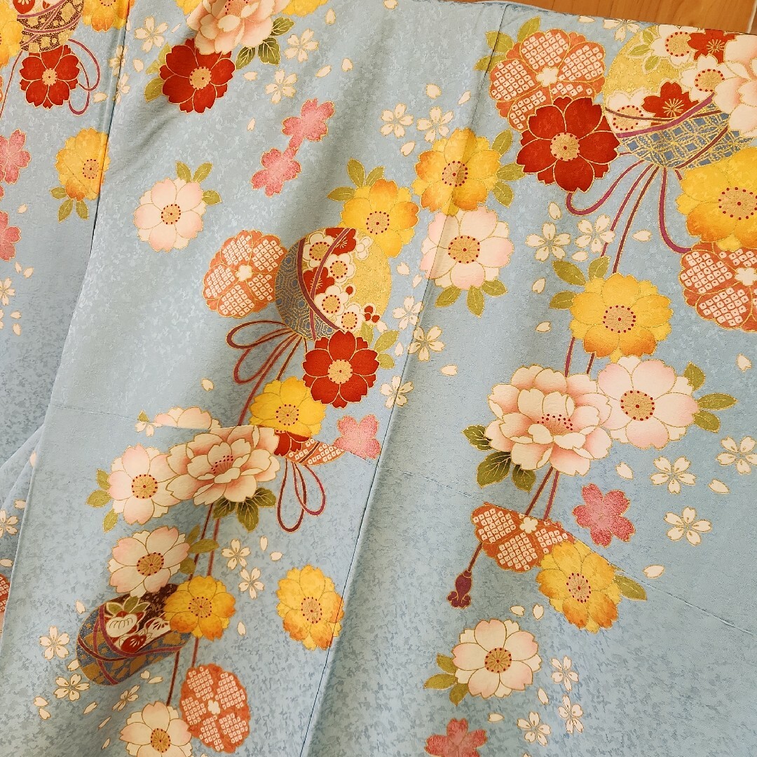 12-105 正絹 振袖 豪華 金駒 金彩 紋意匠 身丈168cm 水色 12-105 正絹 振袖 豪華 金駒 金彩 紋意匠 身丈168cm 水色