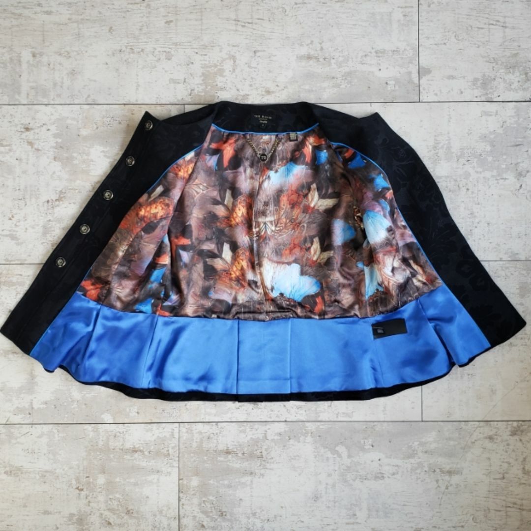 TED BAKER - テッドベイカー ☆ セットアップ 3 透かし花柄 TED BAKER - テッドベイカー ☆ セットアップ 3 透かし花柄