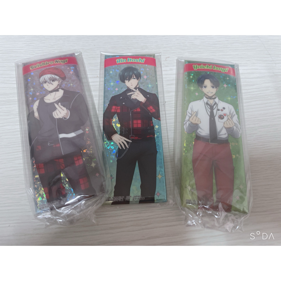 ブルーロック ホログラム 缶バッチ 3種 エンタメ/ホビーのアニメグッズ(バッジ/ピンバッジ)の商品写真