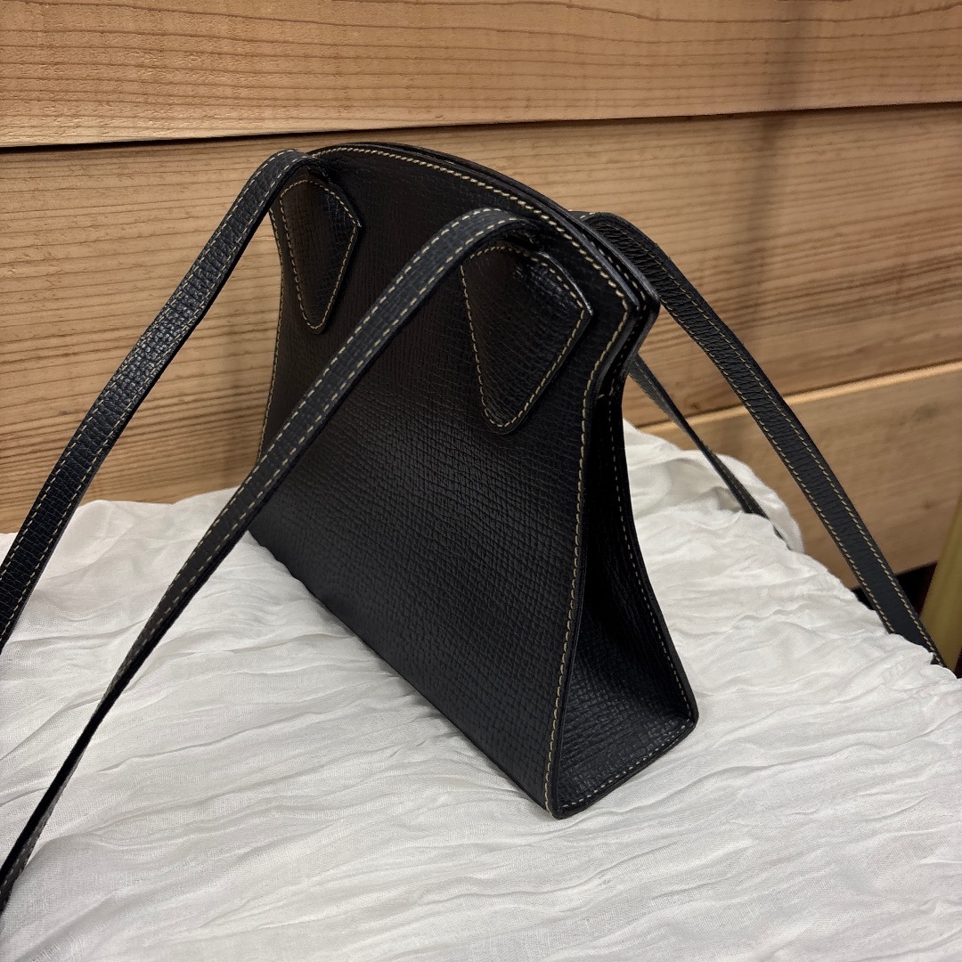 LOEWE - 【新年セール】ロエベ レザー ハンドバッグ ボックス型 LOEWE - 【新年セール】ロエベ レザー ハンドバッグ ボックス型