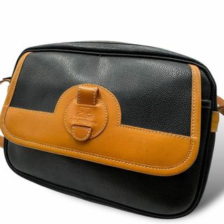 Courreges(バッグ ・ ブラウン/茶色系)のフリマアイテム一覧 Courreges(バッグ ・ ブラウン/茶色系)のフリマアイテム一覧