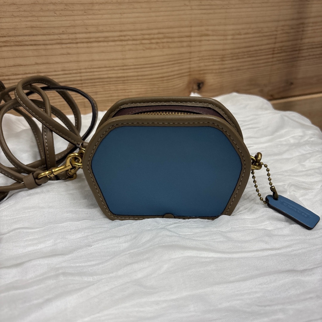 新年セール】OLD COACH コーチ ジオメトリック ミニバック 306 新年セール】OLD COACH コーチ ジオメトリック ミニバック 306