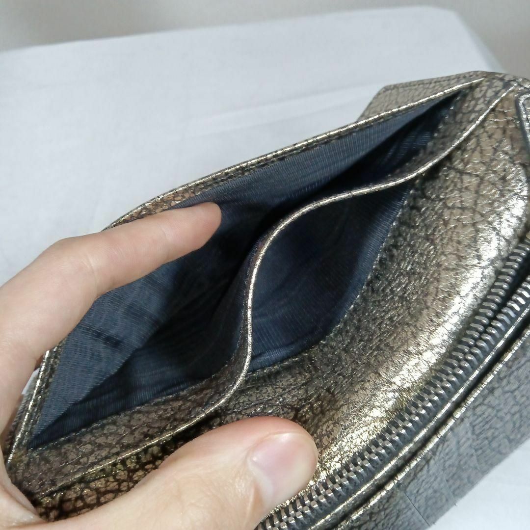 84超美品 セリーヌ 長財布 2つ折り シルバー レザー 収納多 ロゴ 84超美品 セリーヌ 長財布 2つ折り シルバー レザー 収納多 ロゴ